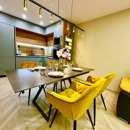 Regatta Park 1br Exclusive Parking Included *