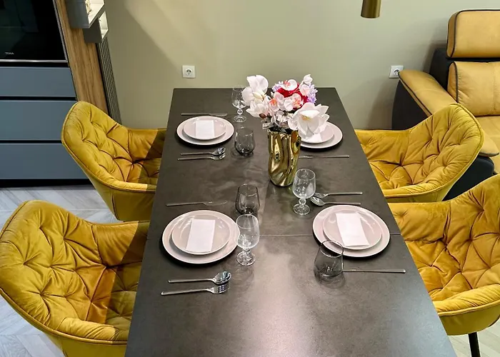 Daire Regatta Park 1br Exclusive Parking Included *