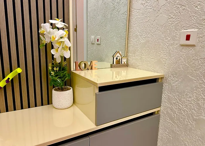 Daire Regatta Park 1br Exclusive Parking Included