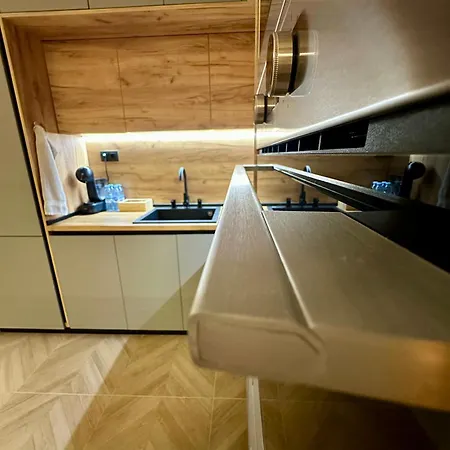 Апартамент Regatta Park 1br Exclusive Parking Included
