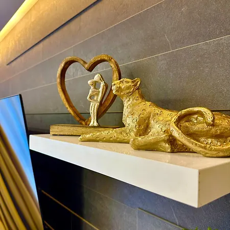 Апартамент Regatta Park 1br Exclusive Parking Included