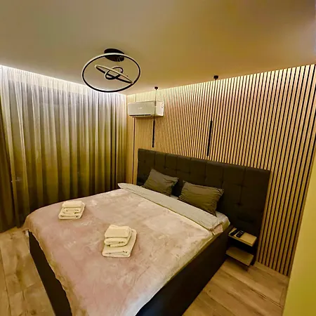 Regatta Park 1br Exclusive Parking Included Apartment